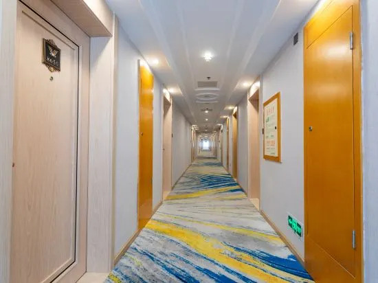 Фанчэнган: Vienna Hotel Fang Cheng Gang Sunshine Coast