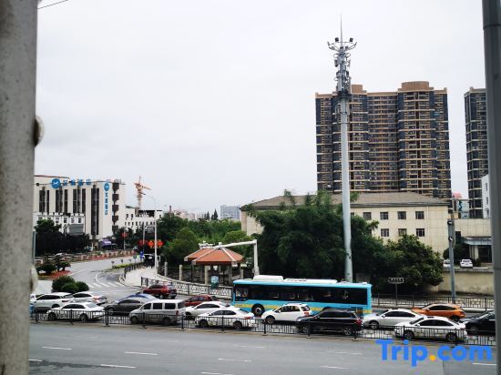 Lushan Garden Hotel (Nanchang Nanjing East Road) — фото 1
