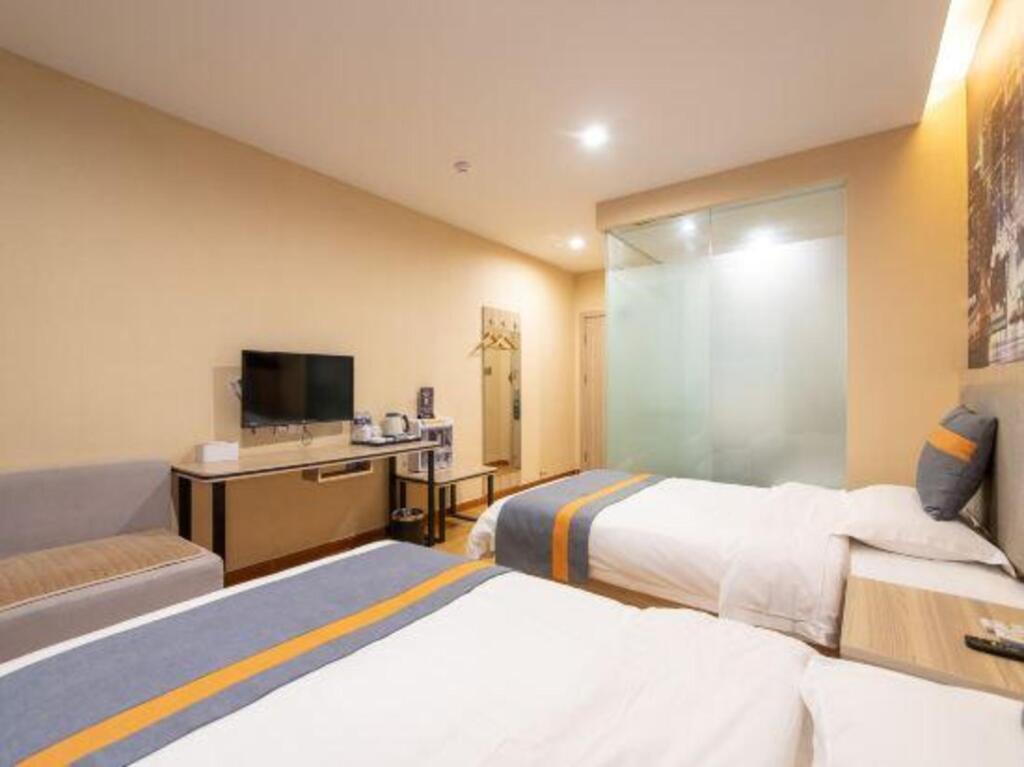Чжэнчжоу: Zhongzhou Express Hotel (Zhengzhou Xinzheng International Airport)