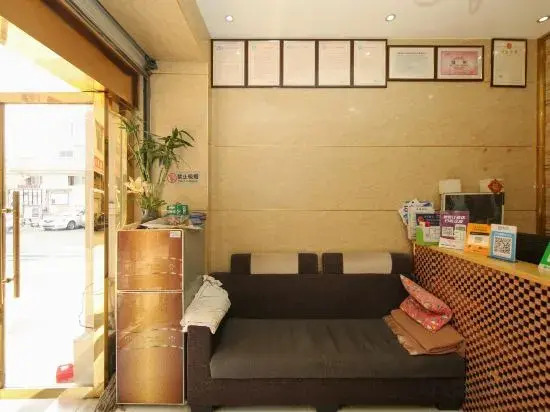 Куньмин: Kunming Yingjinyuan Hotel