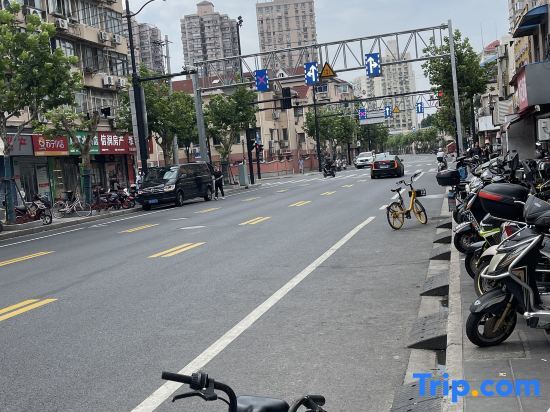 Шанхай: Hi inn (shuangyang road, north bund, Shanghai)