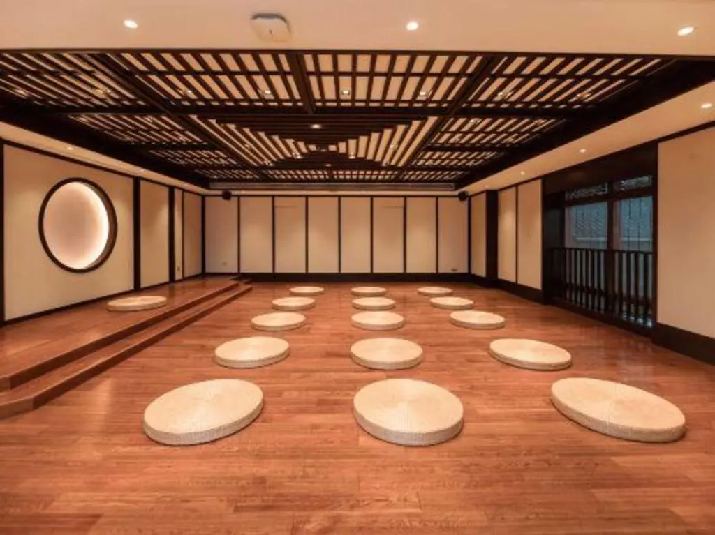 Янчжоу: Yangzhou Slender West Lake National Medical College Heyi Hotel