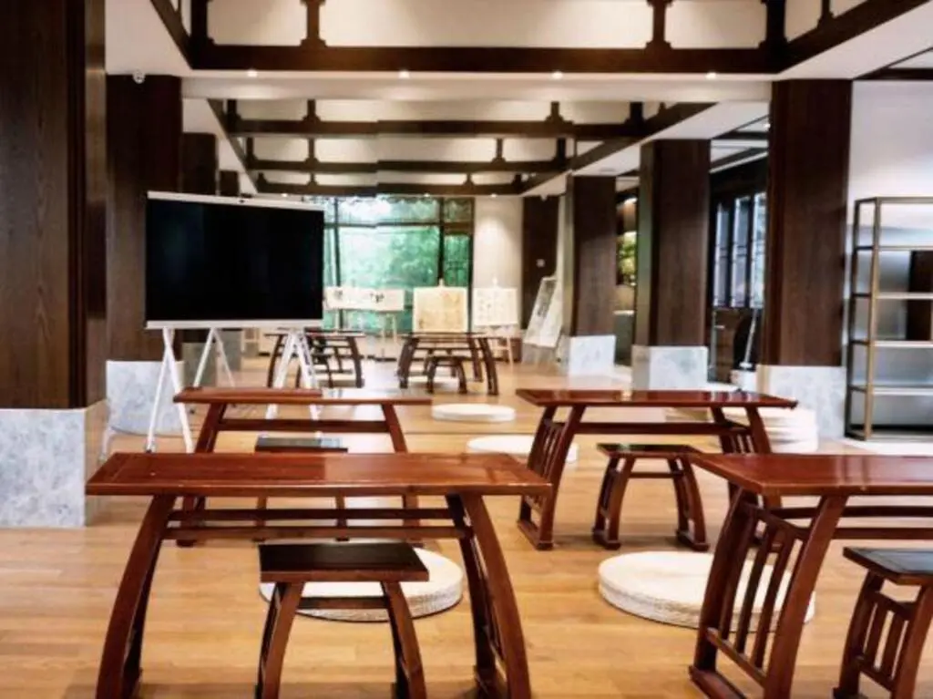 Янчжоу: Yangzhou Slender West Lake National Medical College Heyi Hotel