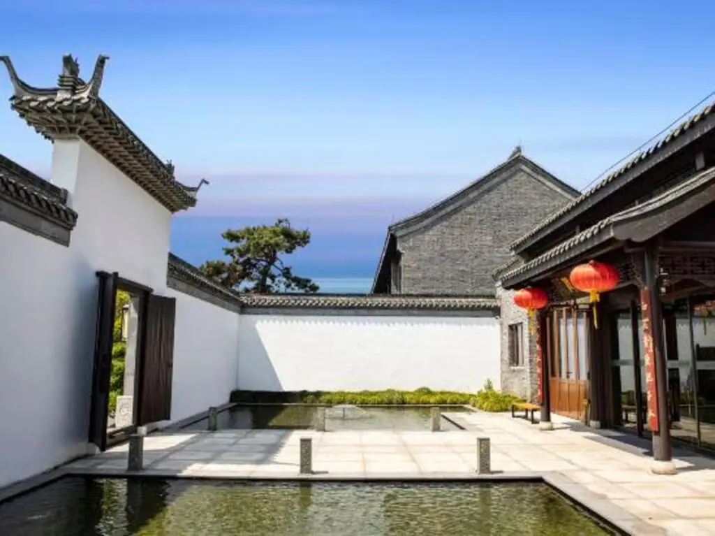 Янчжоу: Yangzhou Slender West Lake National Medical College Heyi Hotel