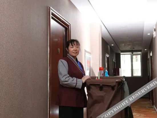 Хух-Хото: Hohhot Yuquan Yiju Hotel