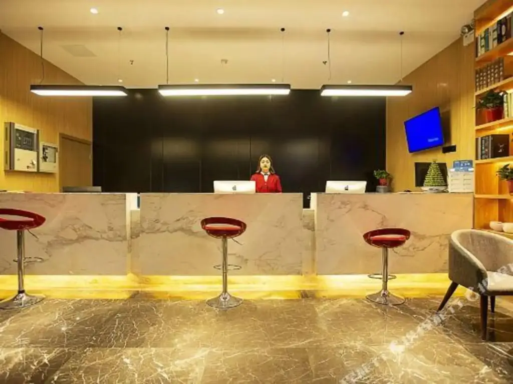 Чжэнчжоу: U Plus Hotel（ZhengZhou jingkaidiwudajie）