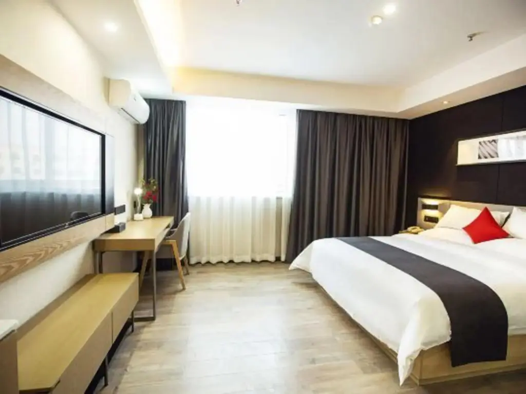 Чжэнчжоу: U Plus Hotel（ZhengZhou jingkaidiwudajie）