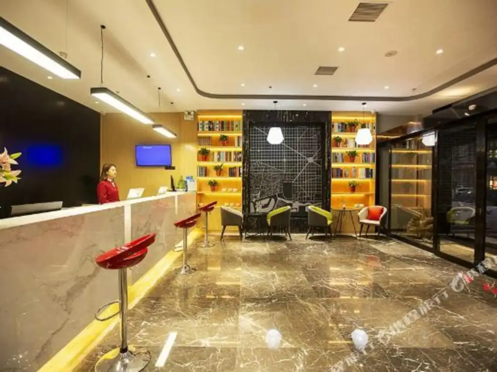 Чжэнчжоу: U Plus Hotel（ZhengZhou jingkaidiwudajie）