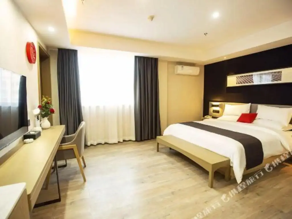 Чжэнчжоу: U Plus Hotel（ZhengZhou jingkaidiwudajie）