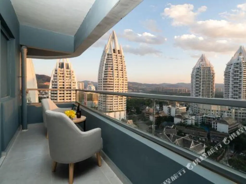 Цзинхун: GreenTree Inn Express (Xishuangbanna Gaozhuang Xishuangjing)
