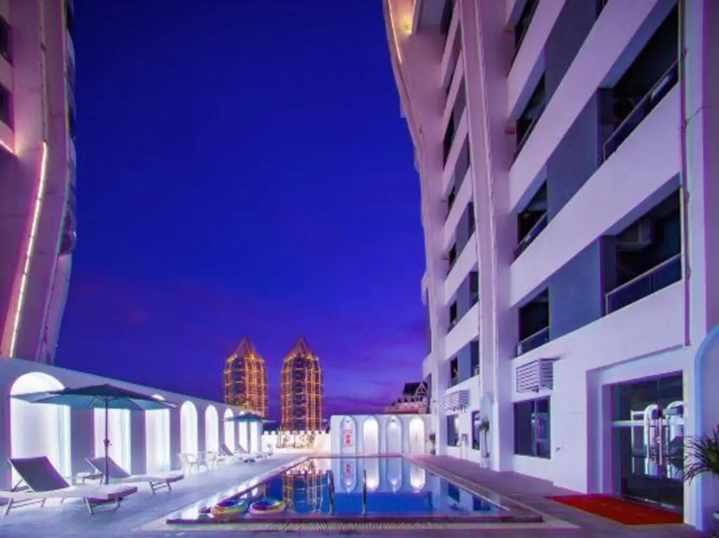 Цзинхун: GreenTree Inn Express (Xishuangbanna Gaozhuang Xishuangjing)
