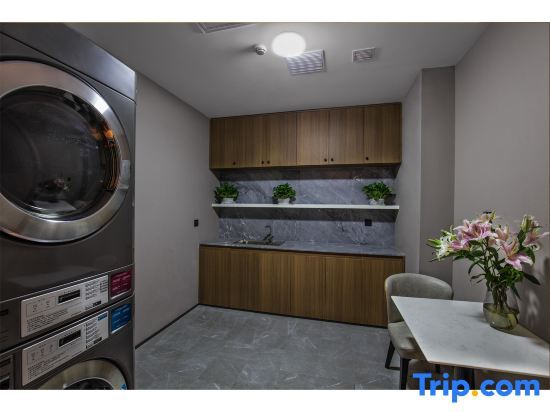 Пекин: Orange Hotel  (Beijing huiyizhongxin）