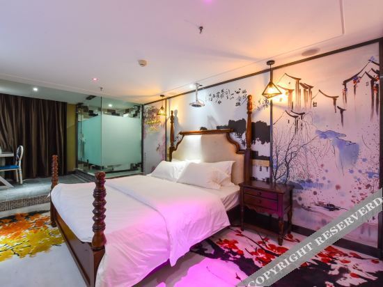 Чэнду: Weiduo Theme Hotel