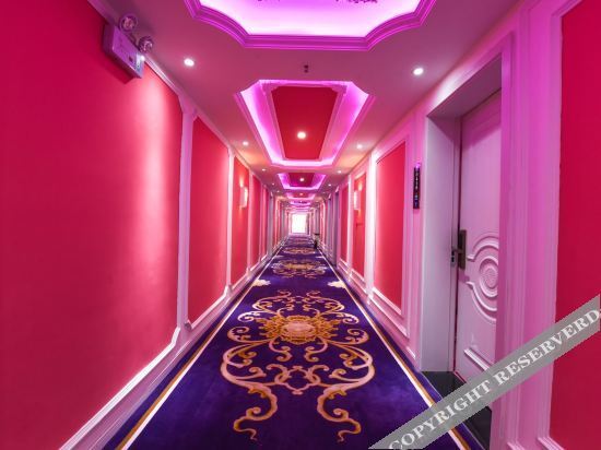 Чэнду: Weiduo Theme Hotel