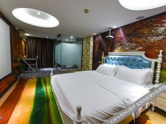 Чэнду: Weiduo Theme Hotel