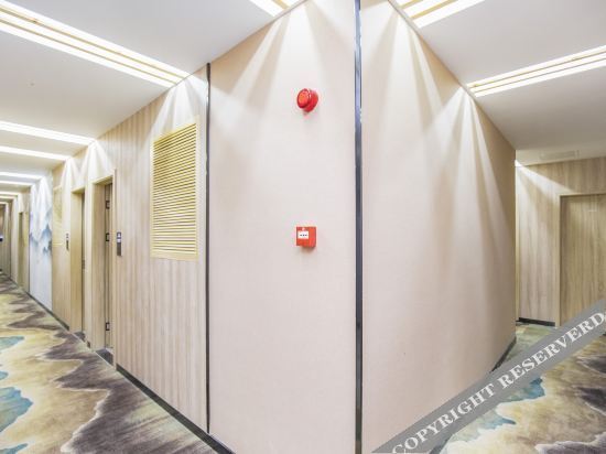 Нанкин: Qingmu Hotel (Nanjing Shuiximen Yunjin Road Subway Station)