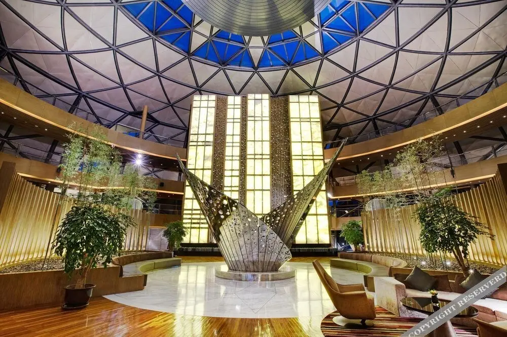 Шанхай: Crowne Plaza Shanghai Harbour City