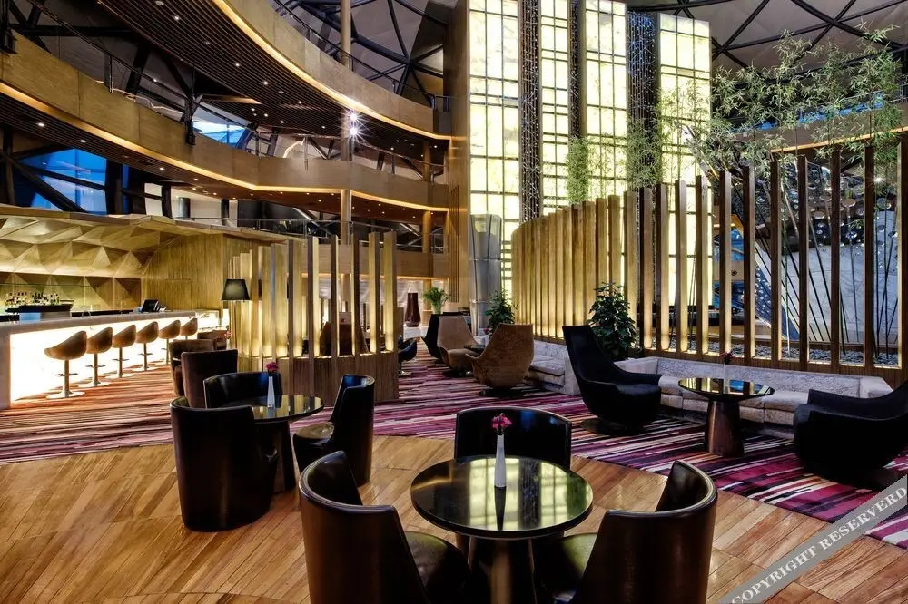 Шанхай: Crowne Plaza Shanghai Harbour City