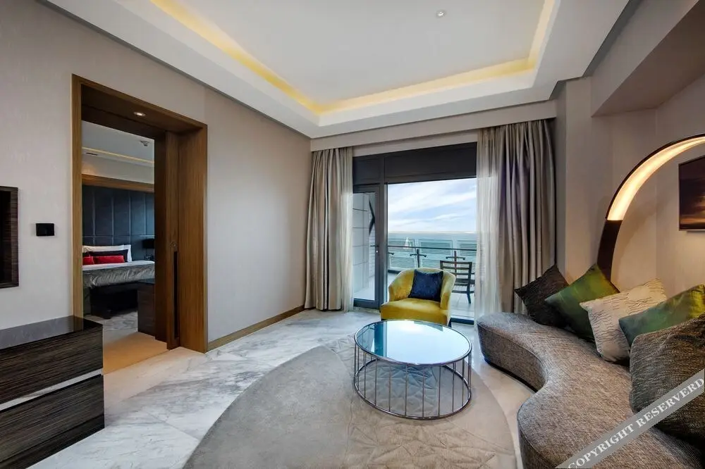 Шанхай: Crowne Plaza Shanghai Harbour City