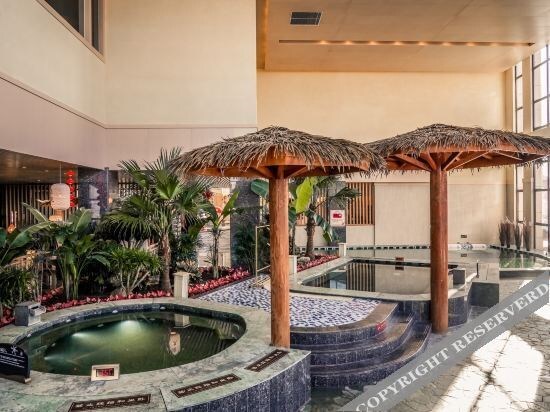 Тунхуа: Hanlin Ruihe Hot Spring Resort in Meihekou