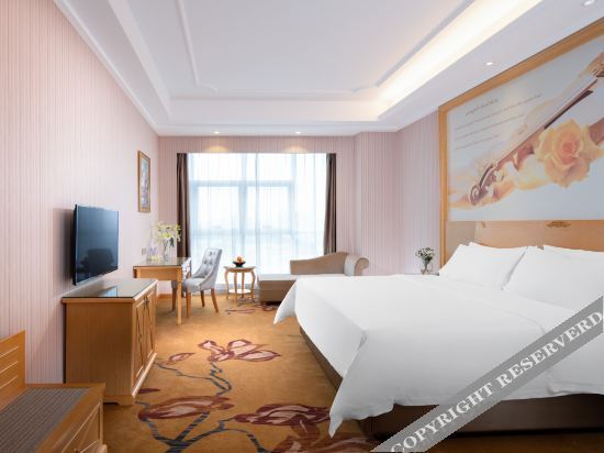 Шэньчжэнь: Vienna International Hotel (Dongcheng Building, Lanzhu East Road, Pingshan, Shenzhen)