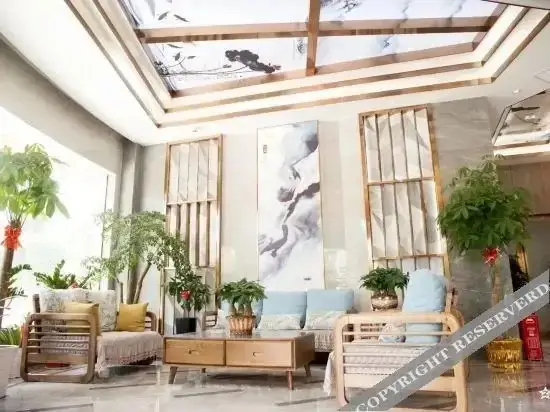 Чанша: Changsha Yingfeng Hotel (Shisi Hospital Binshui New Town)