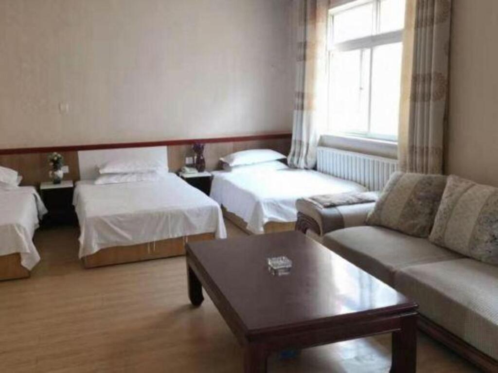 Циндао: Shengji Business Hotel