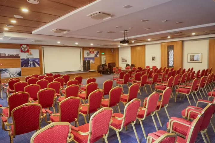 Тюбе: Sarykum Business & Spa Hotel