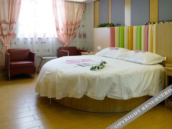 Шанхай: Crown Hotel Shanghai Fushi
