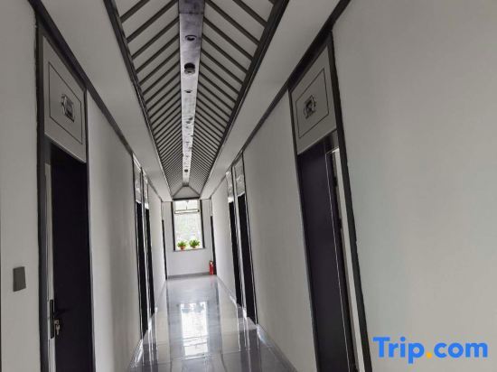 Синьчжоу: Wutai Mountain Yangji Oat Noodle Village Hotel