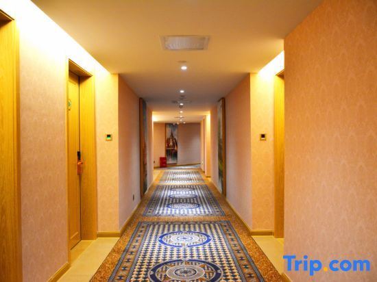 Юнчжоу: Vienna International Hotel (Xintian Center store)