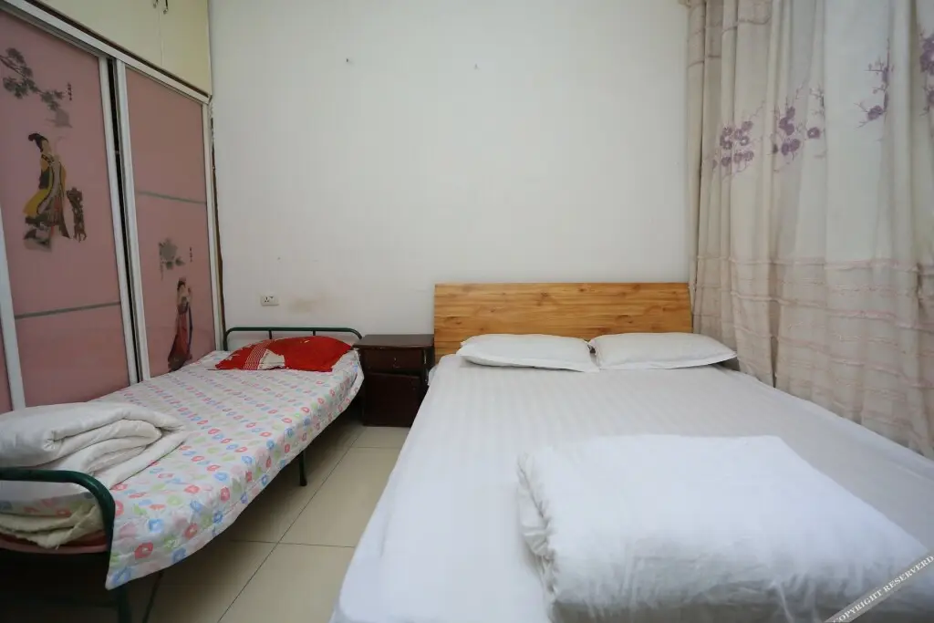 Чунцин: Chongqing Tiantianhongshor Rent Apartment