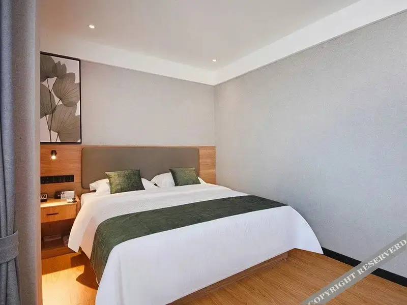 Хэфэй: Green Tree Inn Express (Hefei Yuxi Road Bai Da Zhou Gu Dui)