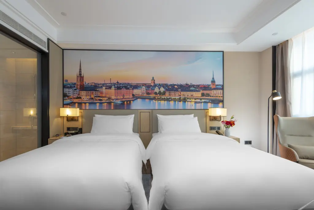Наньян: Vienna International Hotel Deng Zhou YingBinGuan