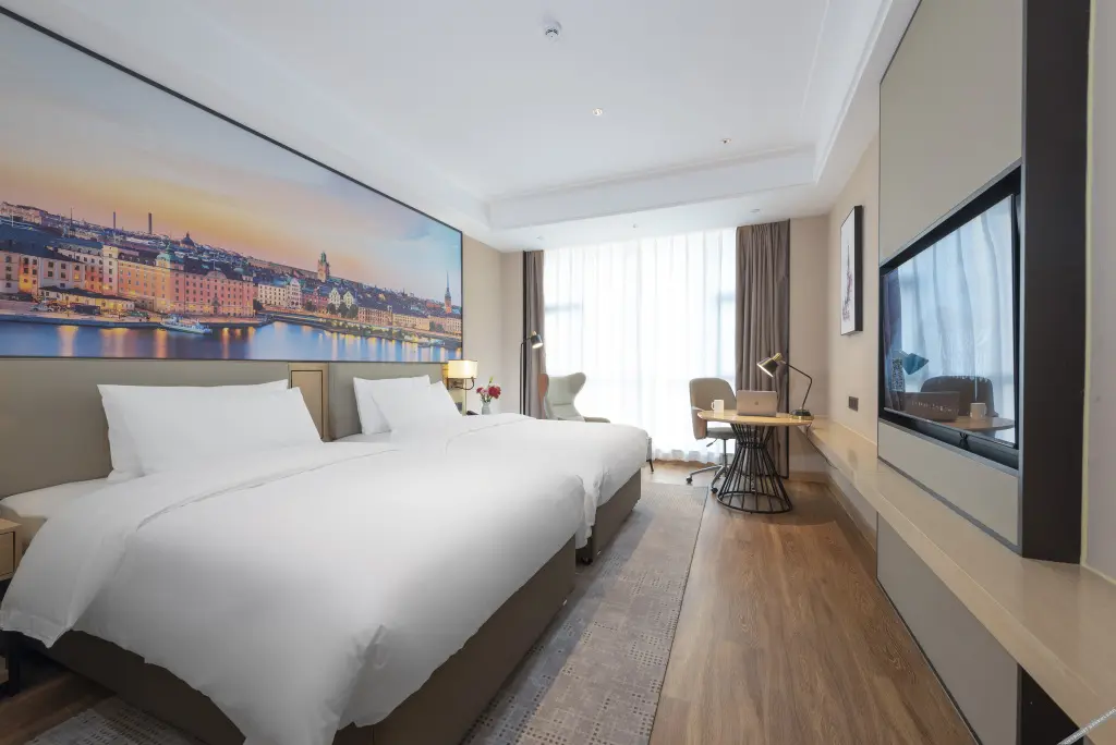 Наньян: Vienna International Hotel Deng Zhou YingBinGuan
