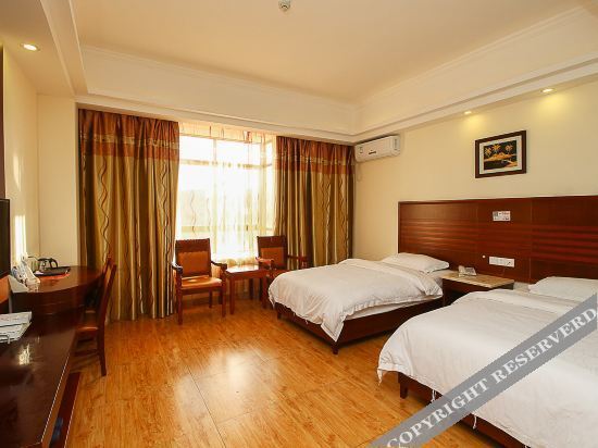 Хайкоу: Haikou Pinyi Business Hotel