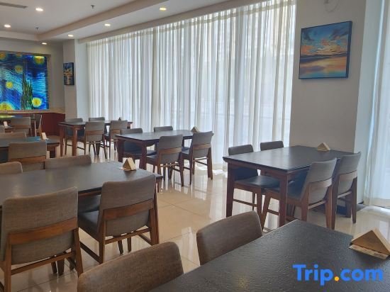 Пекин: Wanshang Ruyi Hotel (Beijing Lugu East Street)