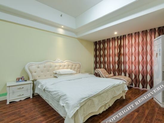 Фуян: Fuyang Momo Theme Hotel (Wanda Plaza)