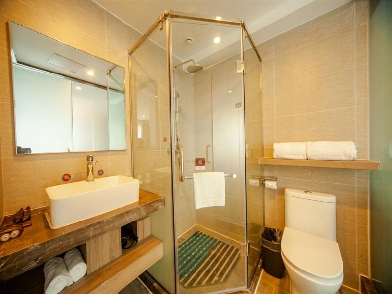 Тяньцзинь: JUN Hotels Tianjin Railway Station Jinwan Square