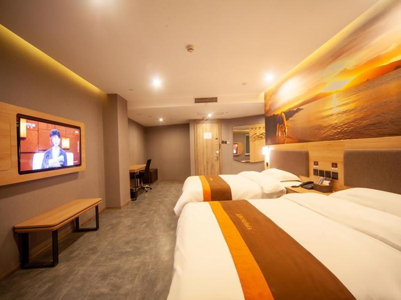 Тяньцзинь: JUN Hotels Tianjin Railway Station Jinwan Square