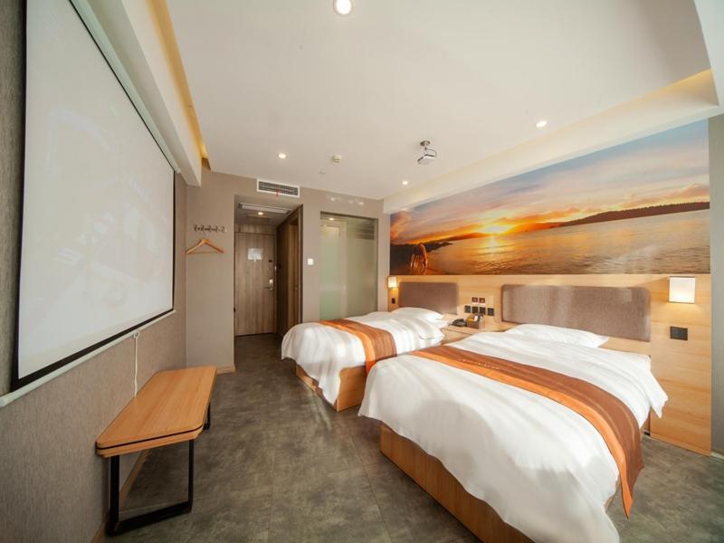 Тяньцзинь: JUN Hotels Tianjin Railway Station Jinwan Square