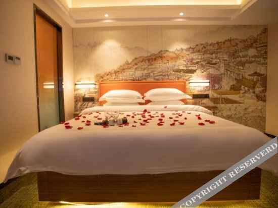 Ичунь: Lanbowan Hotel (Zhangshu Site Avenue)