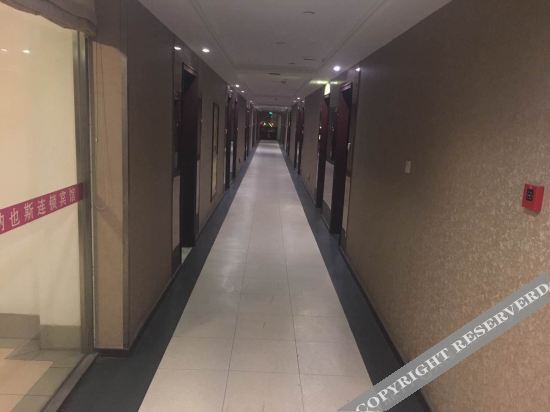 Шанхай: Nayesi Hotel Chain (Shanghai Head Office)