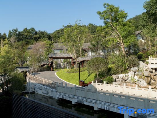 Чэнду: Qingcheng Flower Building