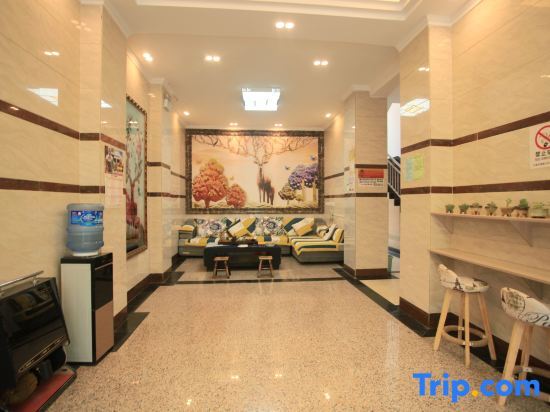 Дали: Dali Xinxin Busines Hotel