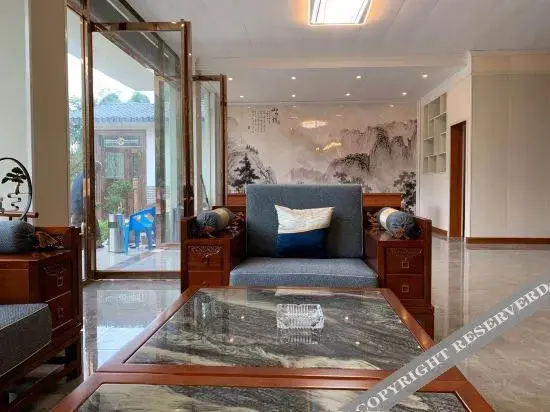 Яншо: Floral Hotel Yangshuo Yishanju Hotel (Shili Gallery Branch)