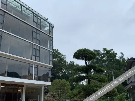 Яншо: Floral Hotel Yangshuo Yishanju Hotel (Shili Gallery Branch)