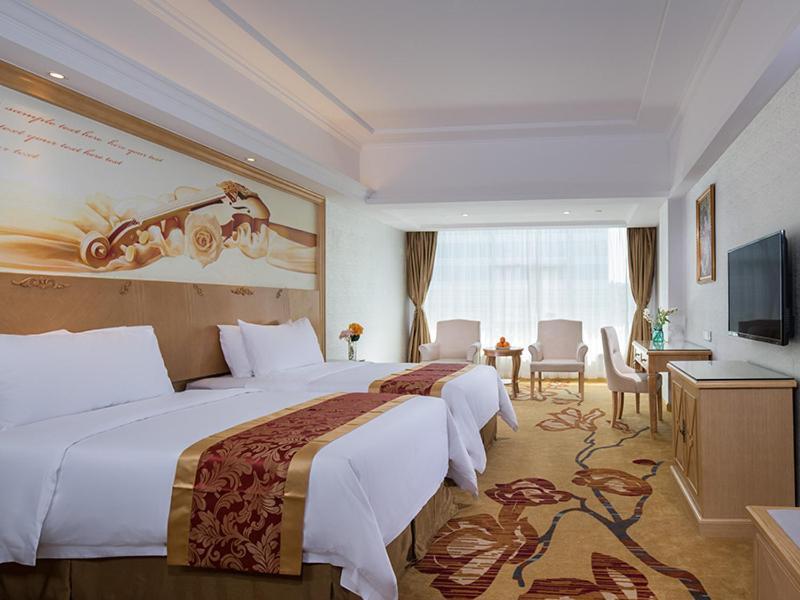 Шэньчжэнь: Vienna Hotel (Shenzhen Longgang Baifu City Store)