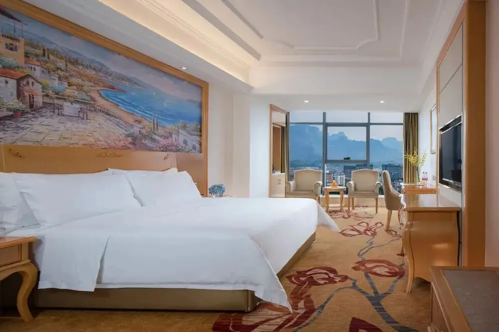Чжанцзяцзе: Vienna International Hotel Zhangjiajie