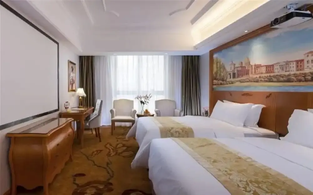 Чжанцзяцзе: Vienna International Hotel Zhangjiajie